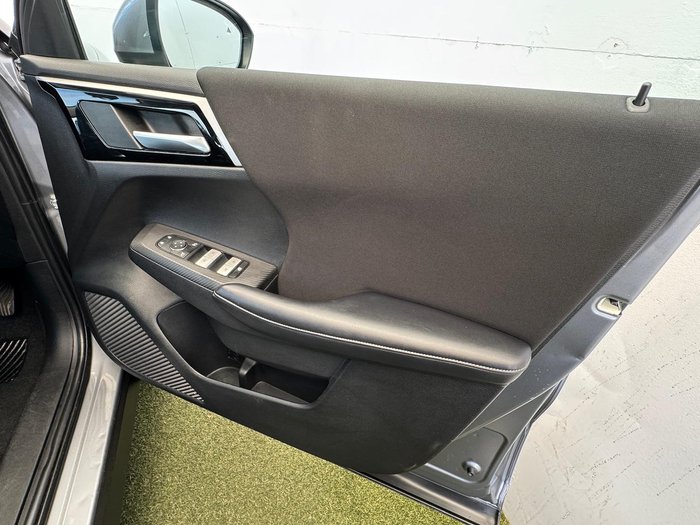 2023 Mitsubishi Outlander ES