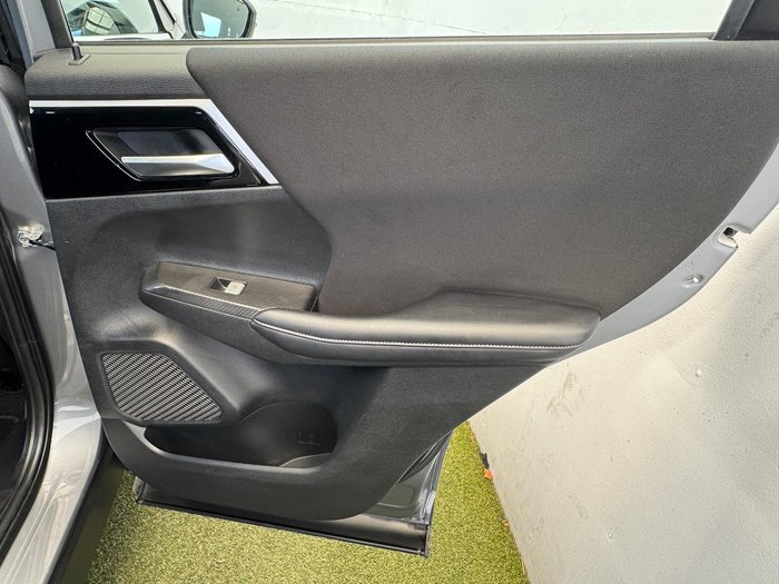 2023 Mitsubishi Outlander ES