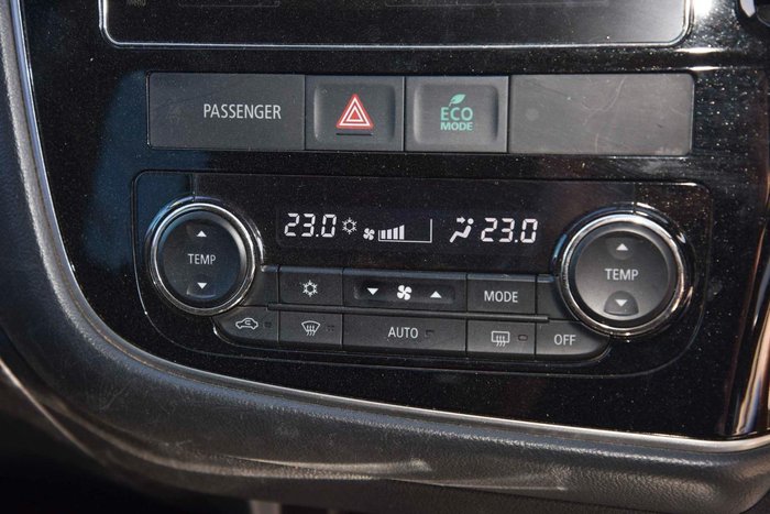 2016 Mitsubishi Outlander LS