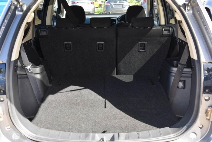 2016 Mitsubishi Outlander LS