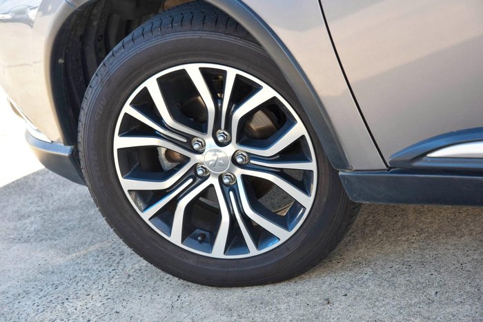 2016 Mitsubishi Outlander LS