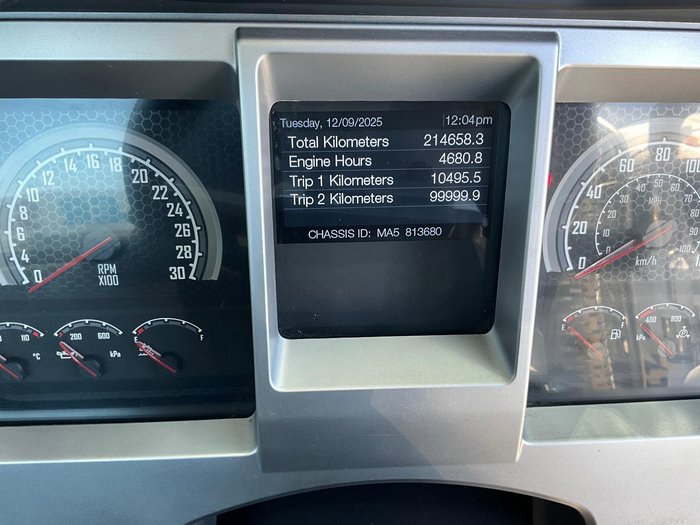 2023 Mack Superliner M