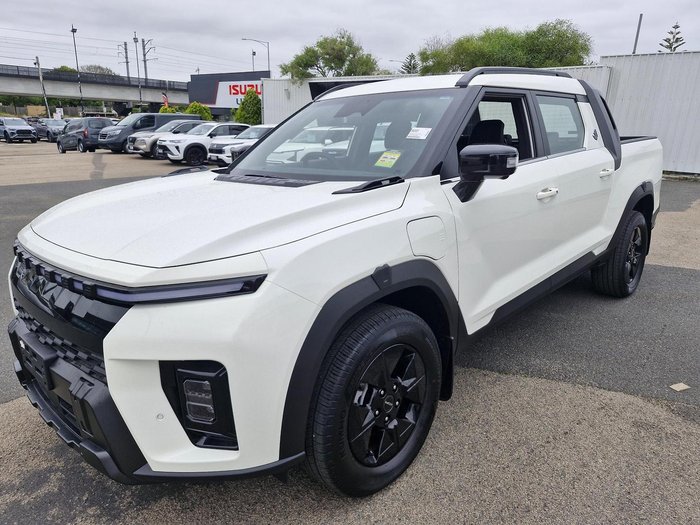 2025 KGM Musso EV 2WD Black Edge O100 MY26 Grand White