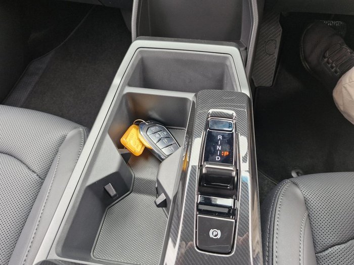 2025 KGM Musso EV 2WD Black Edge