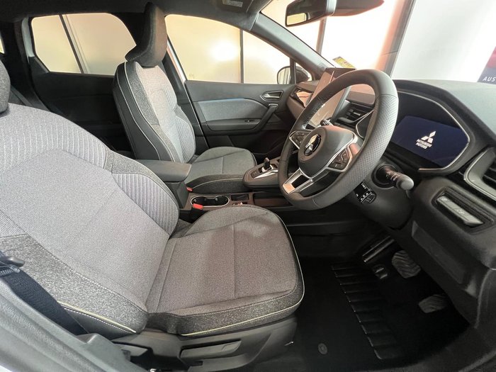 2025 Mitsubishi ASX Aspire XE MY25 Crystal White