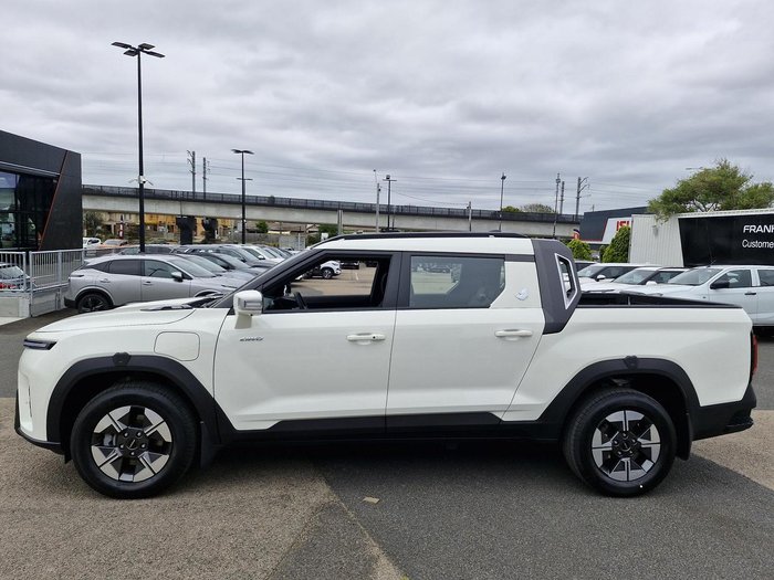 2025 KGM Musso EV AWD O100 MY26 AWD Grand White