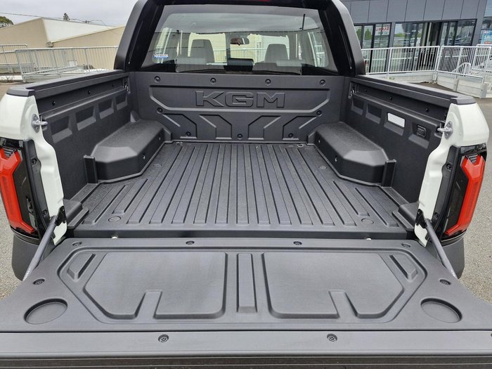 2025 KGM Musso EV AWD O100 MY26 AWD Grand White