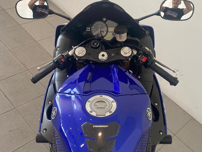2010 Yamaha YZF-R1 R1 Blue