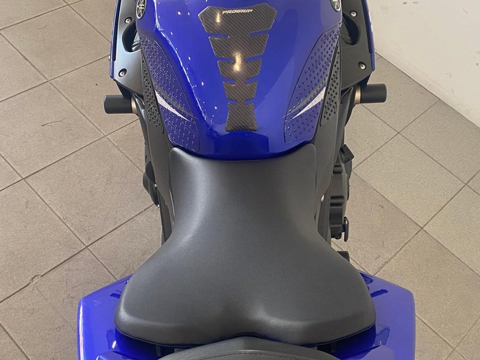 2010 Yamaha YZF-R1 R1 Blue