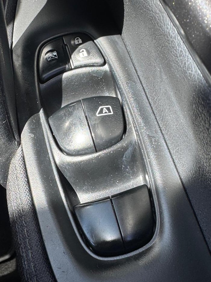 2015 Nissan QASHQAI ST J11 Ivory Pearl