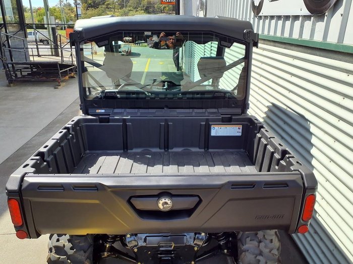 2025 Can-Am Defender XU HD9 Defender Black