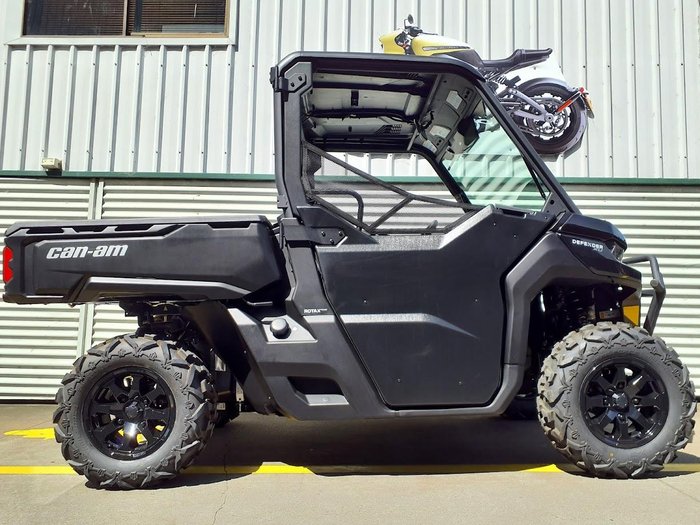 2025 Can-Am Defender XU HD9 Defender Black
