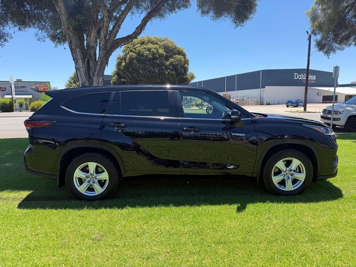 2024 Toyota Kluger GX