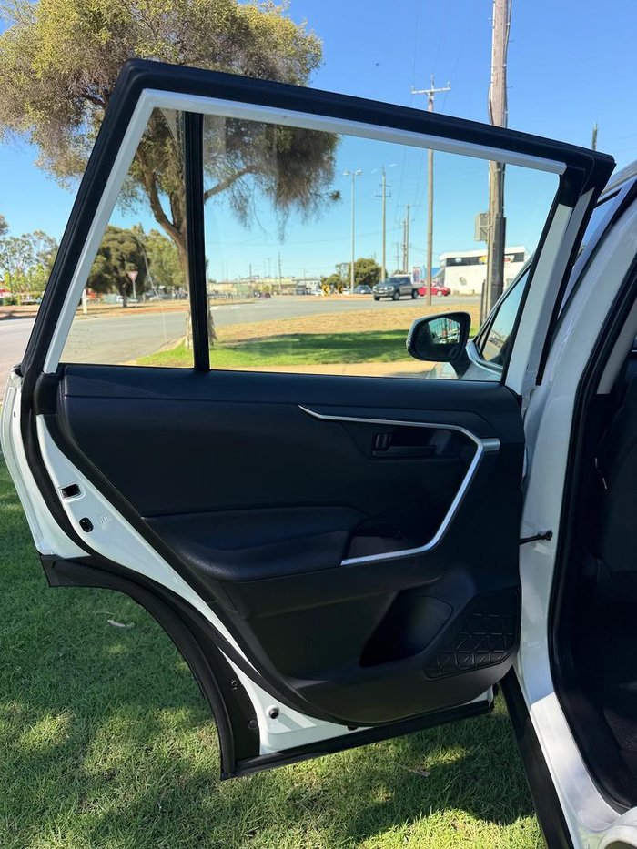 2023 Toyota RAV4 GX