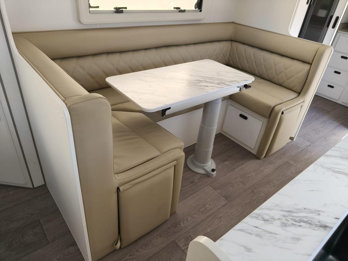 2025 JB Caravans Scorpion Sting Air 21'6 Rd Sc