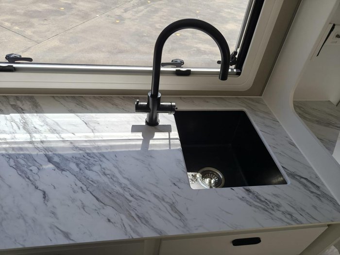 2025 JB Caravans Scorpion Sting Air 21'6 Rd Sc