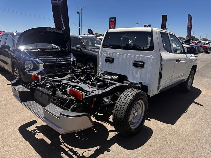 2025 Mitsubishi Triton GLX