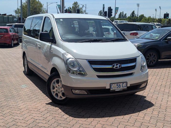 2011 Hyundai iMax TQ-W Ceramic White