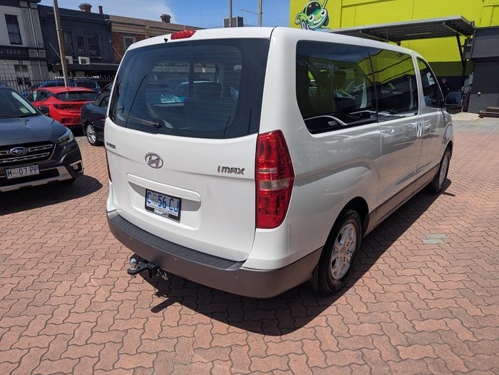 2011 Hyundai iMax TQ-W Ceramic White