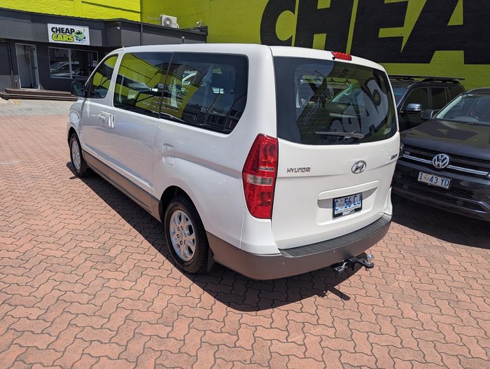 2011 Hyundai iMax TQ-W Ceramic White