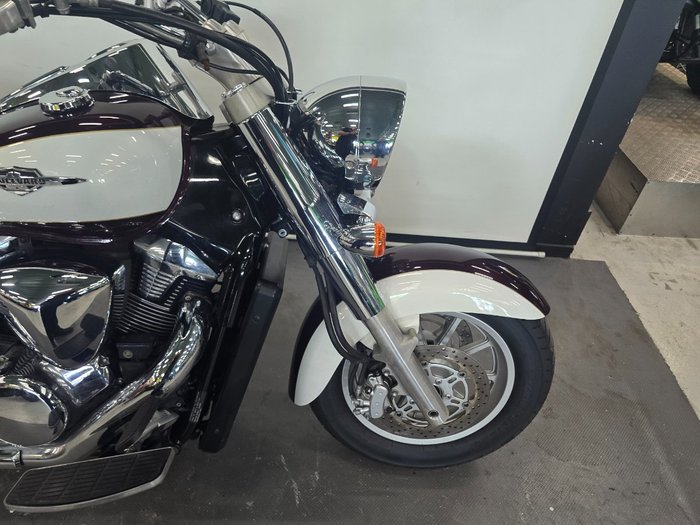 2010 Suzuki BOULEVARD (C109R) Red