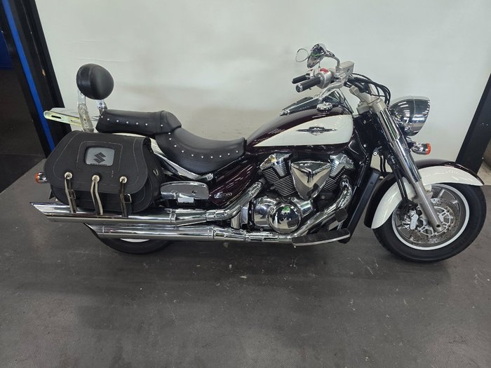 2010 Suzuki BOULEVARD (C109R) Red