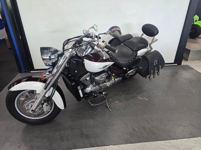 2010 Suzuki BOULEVARD (C109R) Red