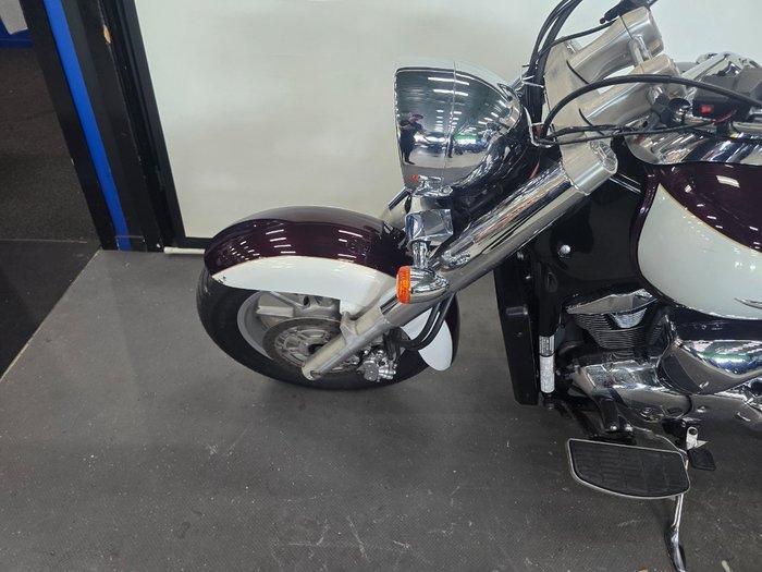 2010 Suzuki BOULEVARD (C109R) Red