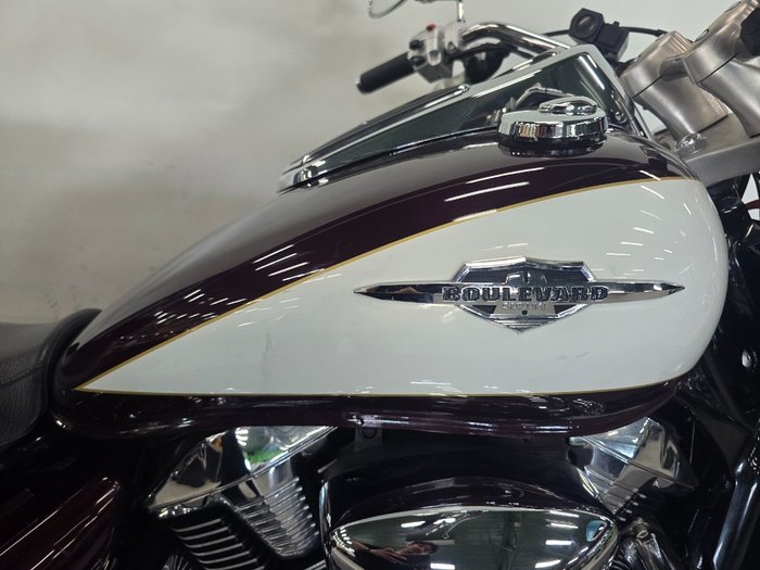 2010 Suzuki BOULEVARD (C109R) Red