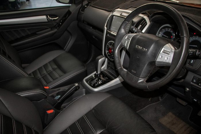 2018 Isuzu MU-X LS-T