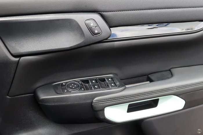 2025 Ford Ranger PHEV Stormtrak