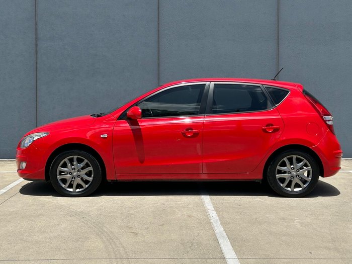 2010 Hyundai i30 Trophy FD MY11 Shine Red