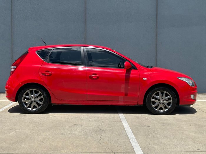 2010 Hyundai i30 Trophy FD MY11 Shine Red