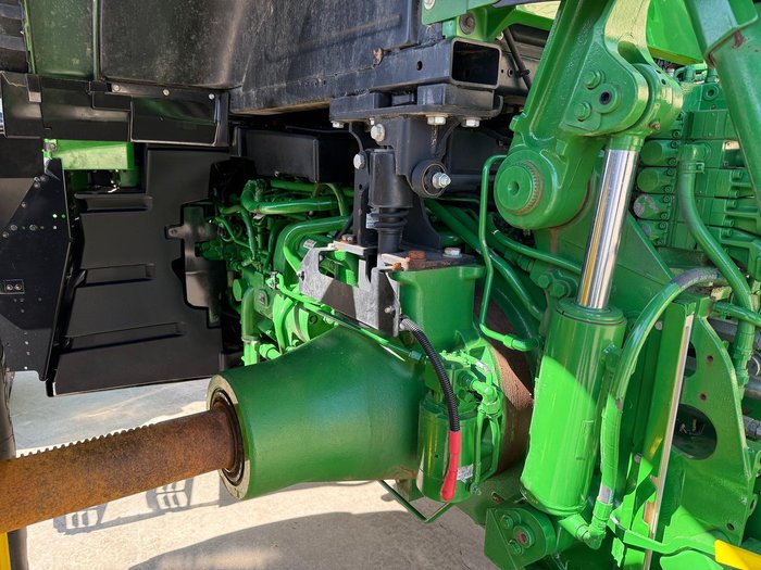 2022 John Deere 7R210