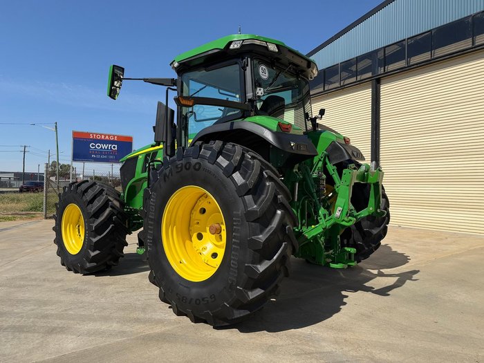 2022 John Deere 7R210