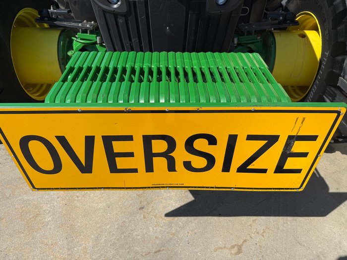 2022 John Deere 7R210