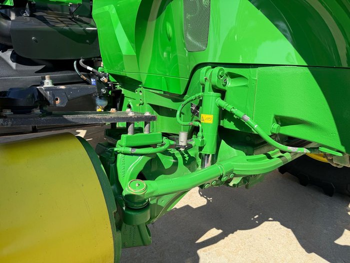 2022 John Deere 7R210