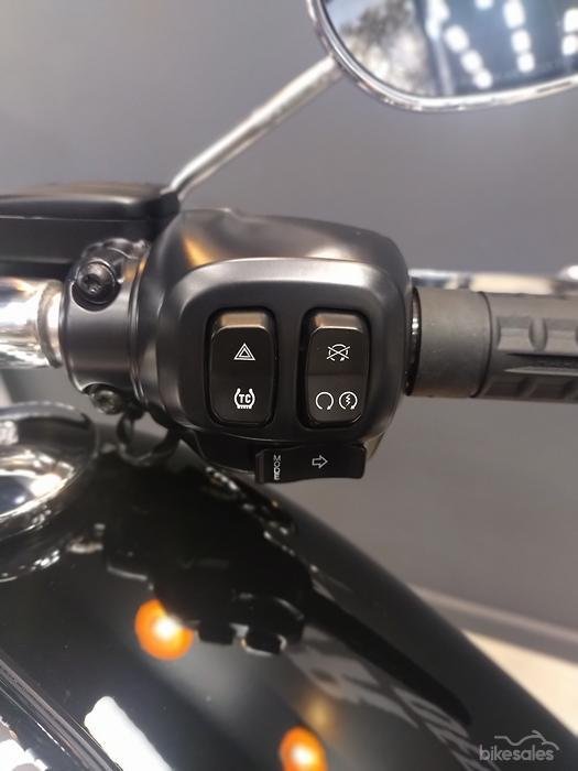 2025 Harley-Davidson Breakout 117 (FXBR) Softail Black