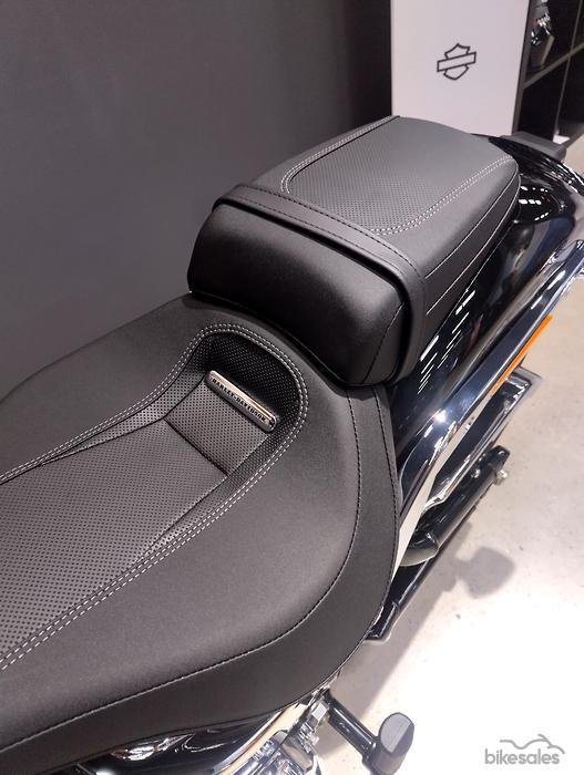 2025 Harley-Davidson Breakout 117 (FXBR) Softail Black