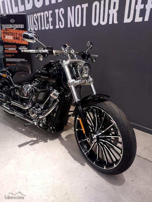 2025 Harley-Davidson Breakout 117 (FXBR) Softail Black