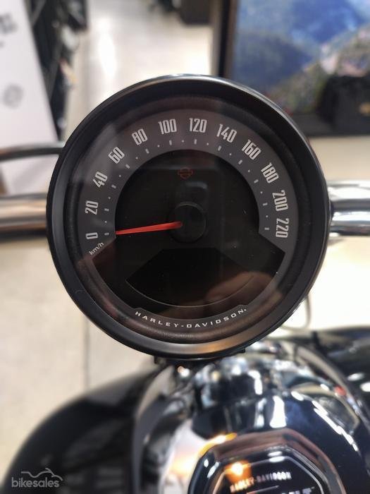 2025 Harley-Davidson Breakout 117 (FXBR) Softail Black