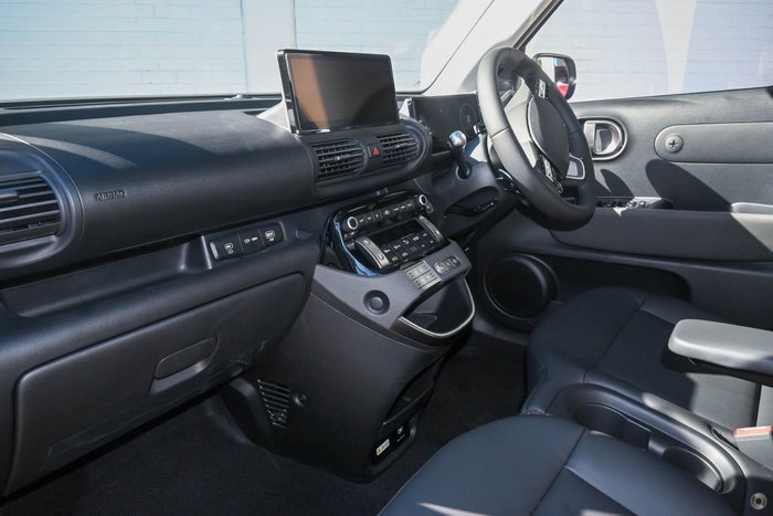 2025 Hyundai INSTER Cross