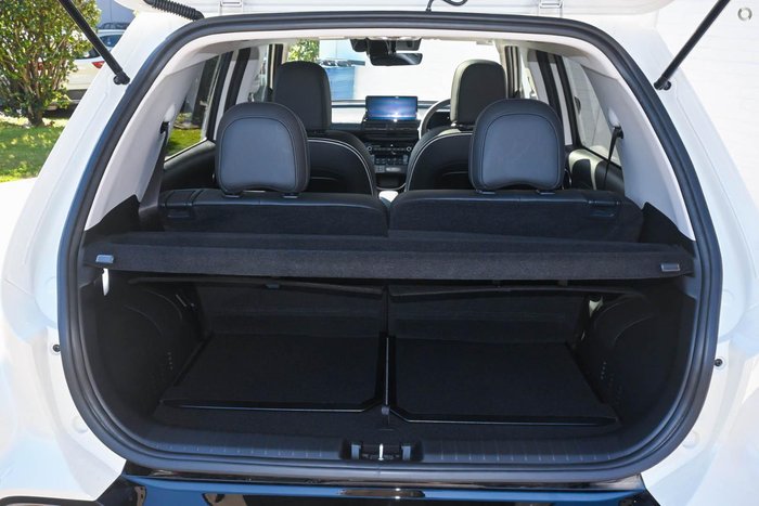 2025 Hyundai INSTER Cross