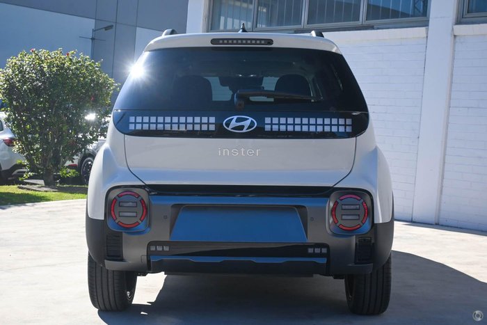 2025 Hyundai INSTER Cross