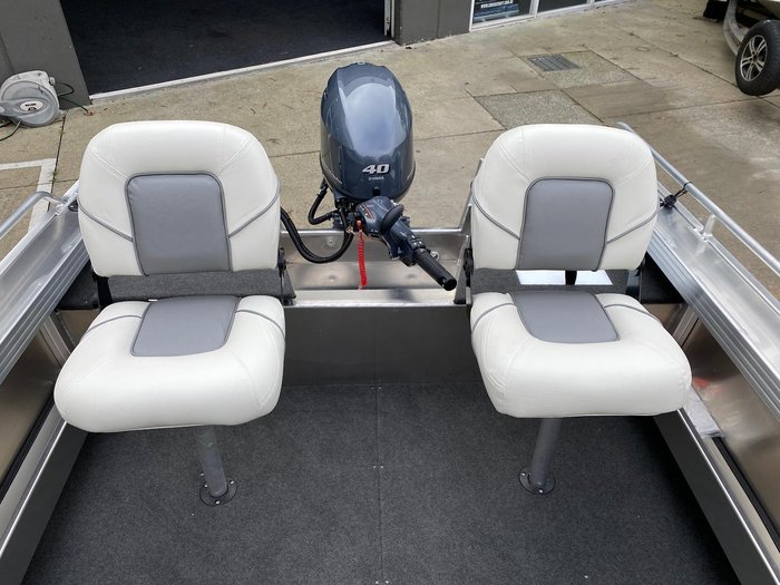 2026 QUINTREX 420 Renegade TS