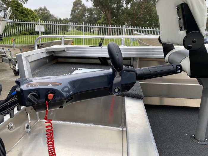 2026 QUINTREX 420 Renegade TS