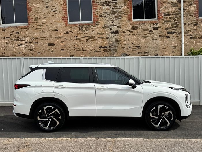 2023 Mitsubishi Outlander Aspire