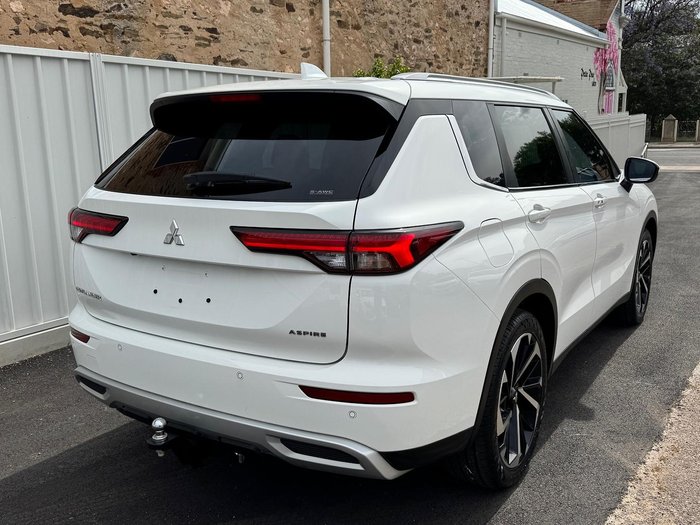2023 Mitsubishi Outlander Aspire