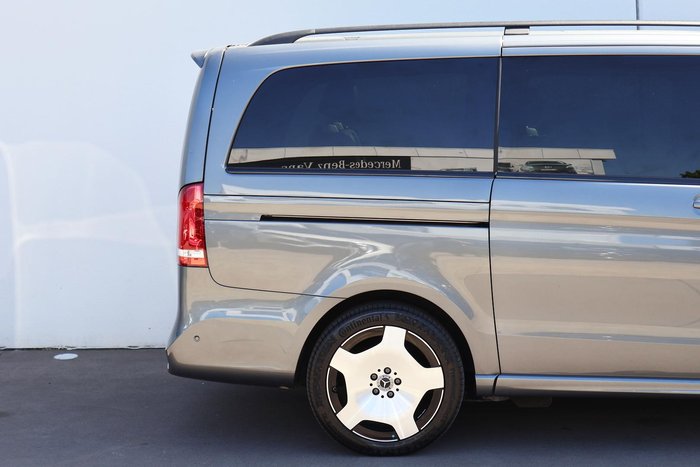 2022 Mercedes-Benz V-Class V300 d AMG Avantgarde 447 Selenite Grey