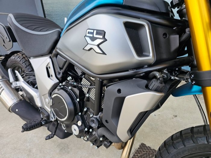 2023 CFMOTO CL-X ADVENTURE Blue